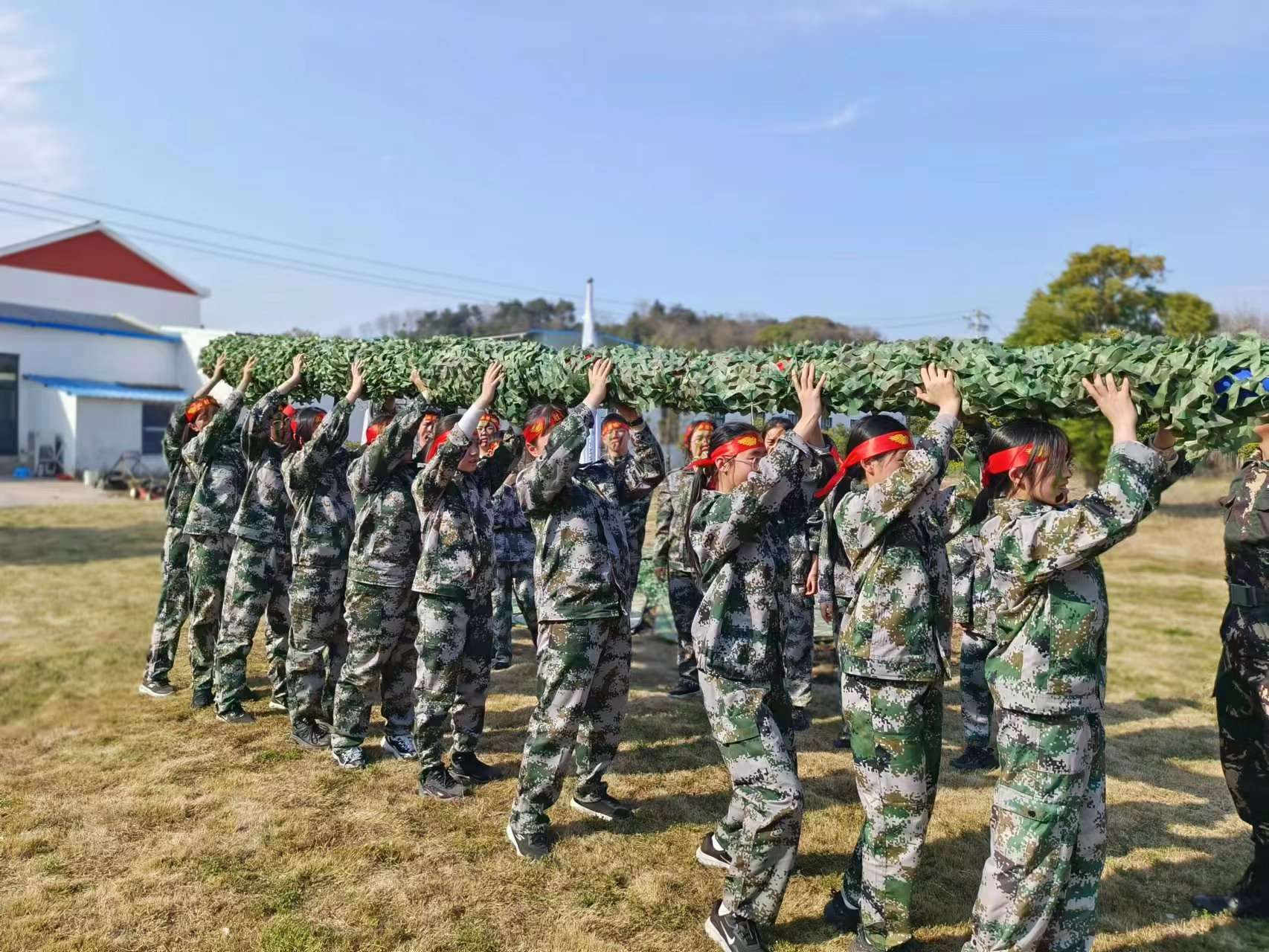 八年級--火線穿越，像個軍人一樣去戰鬥！